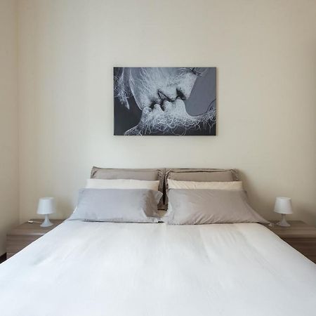 Anna'S Luxury Apartment Palermo Luaran gambar
